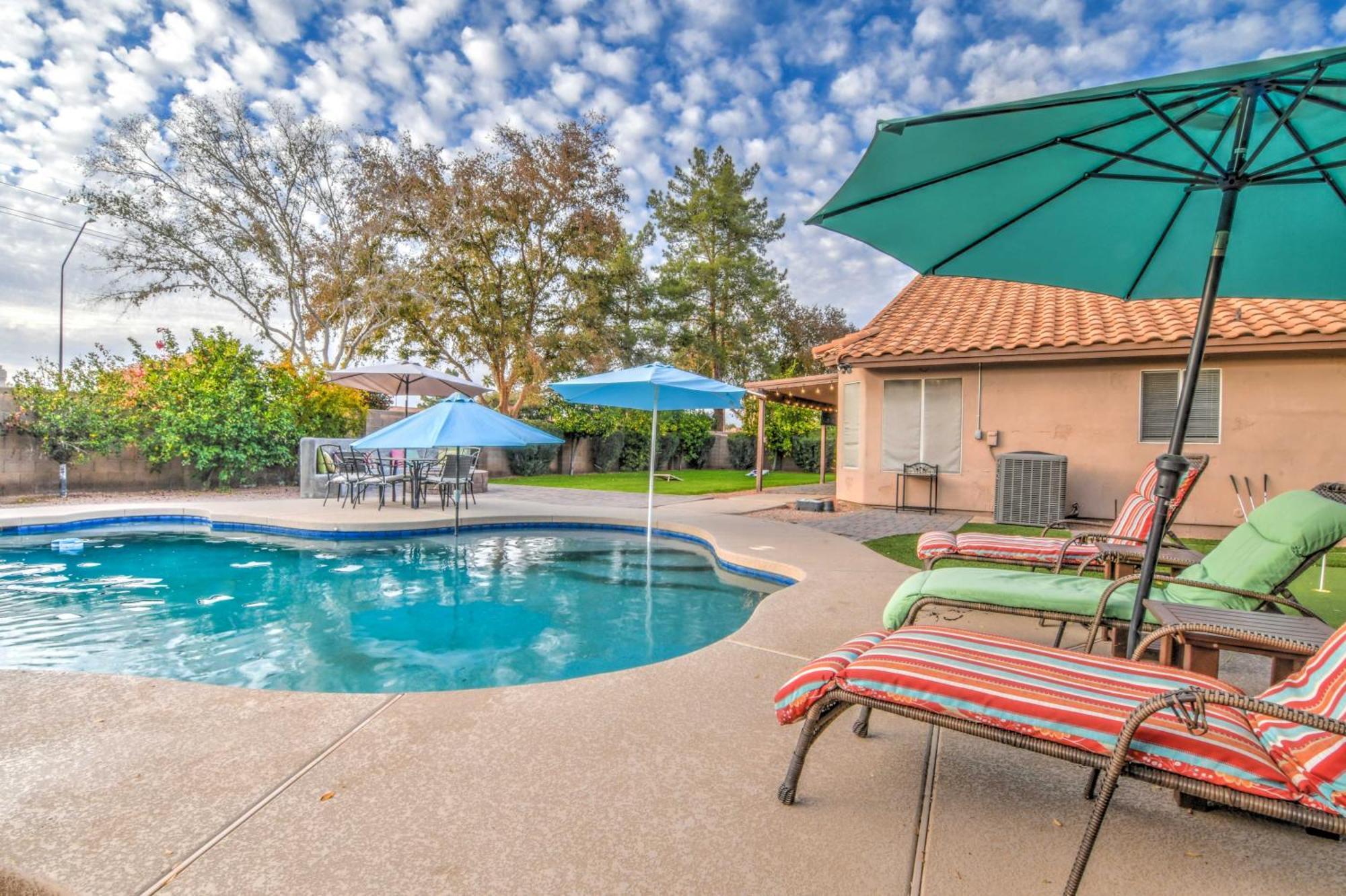 Route 66 Oasis In Downtown Gilbert With Heated Pool & Mini Golf Villa Eksteriør billede