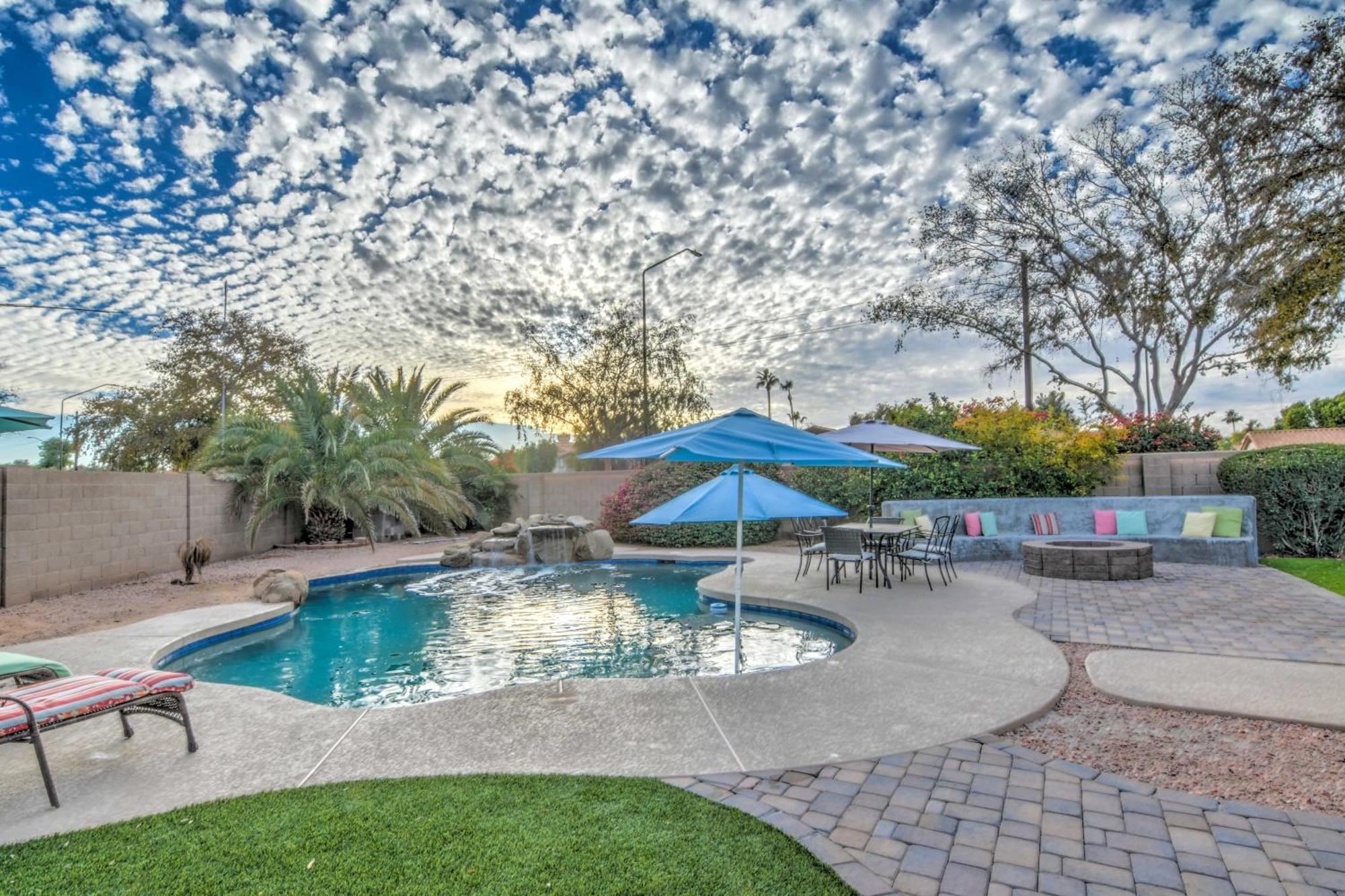 Route 66 Oasis In Downtown Gilbert With Heated Pool & Mini Golf Villa Eksteriør billede