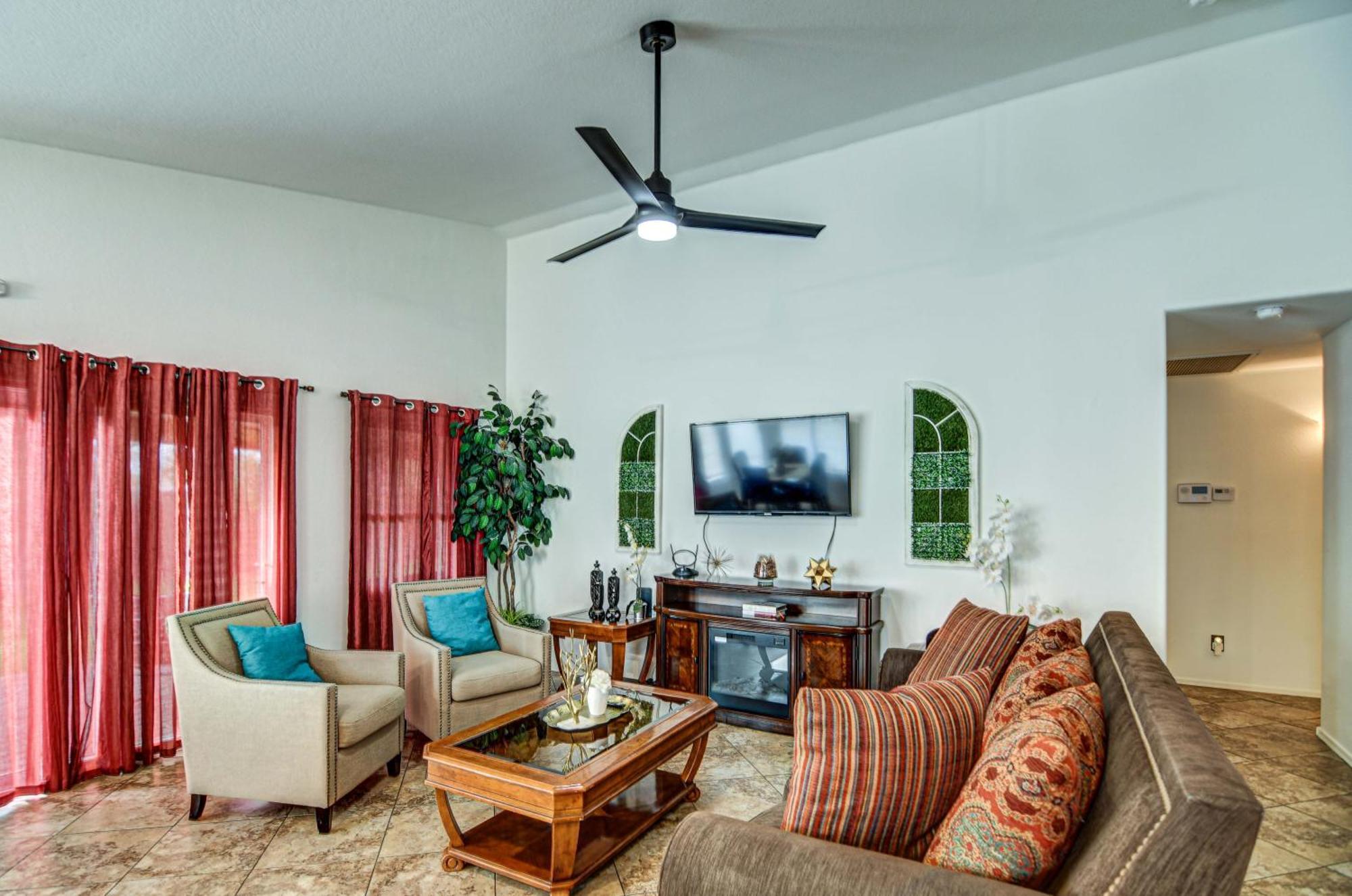 Route 66 Oasis In Downtown Gilbert With Heated Pool & Mini Golf Villa Eksteriør billede