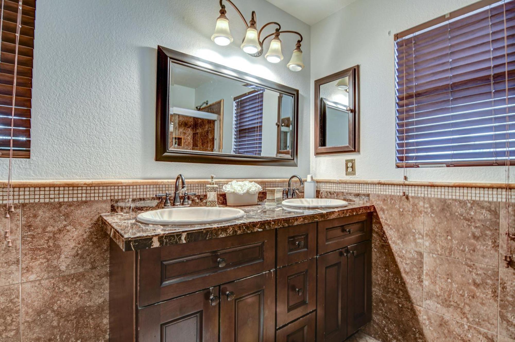 Route 66 Oasis In Downtown Gilbert With Heated Pool & Mini Golf Villa Eksteriør billede